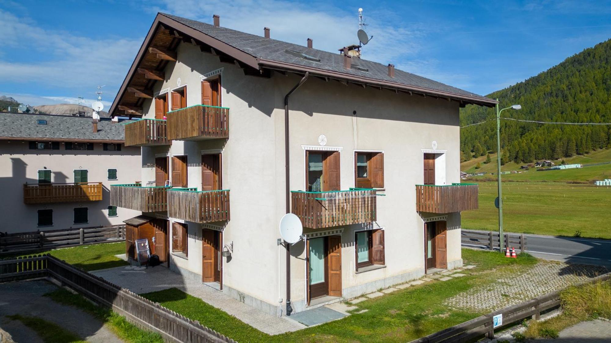 Bluebell Apartments Livigno Buitenkant foto